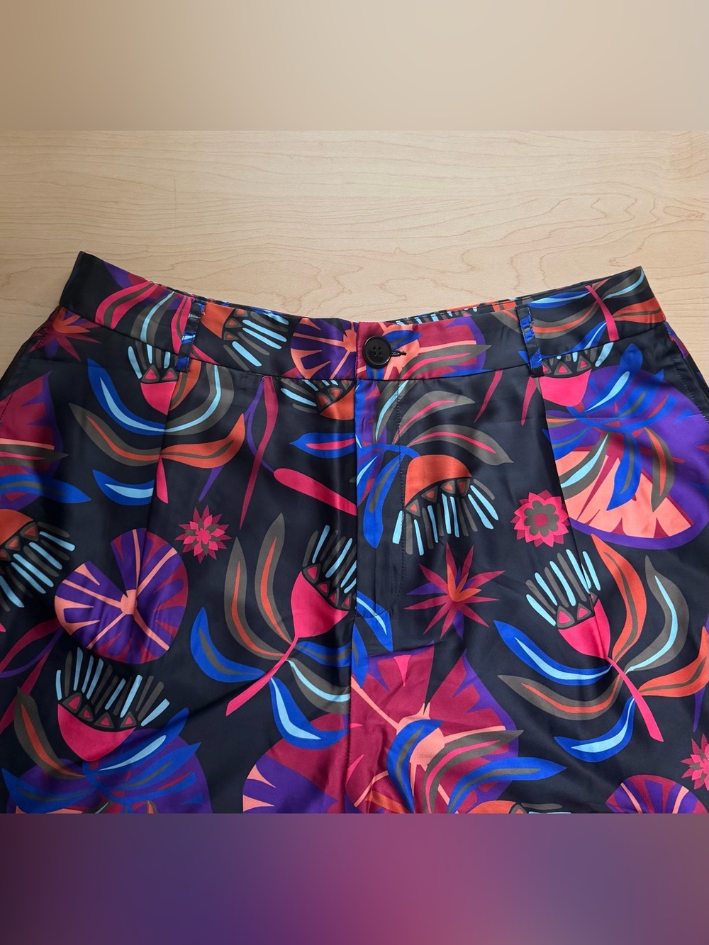 Rue Trouser shorts in tropical print - Picture 3 of 7
